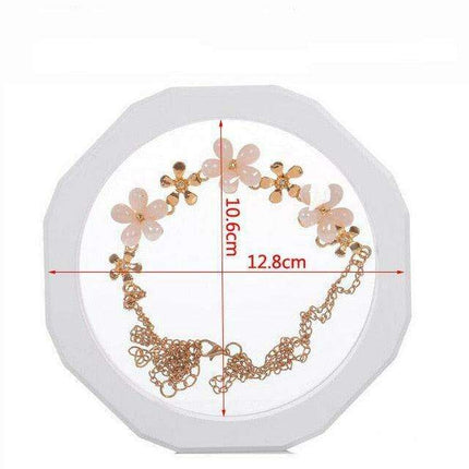 Elegant Jewelry Showcase: The Perfect Storage Solution for Your Treasures