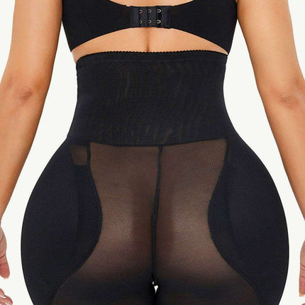 Elegant Lace-Trimmed Shaping Shorts - Très Elite