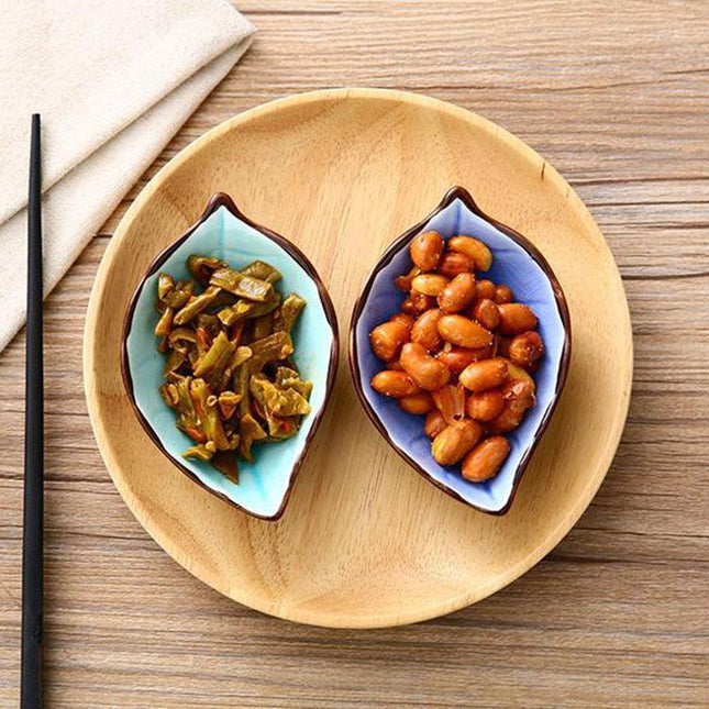 Elegant Leaf-Shaped Ceramic Condiment Dish Set for Stylish Serving