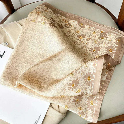 Elegant Leopard Print Silk Scarf - Stylish Sun Protection for Women - Très Elite