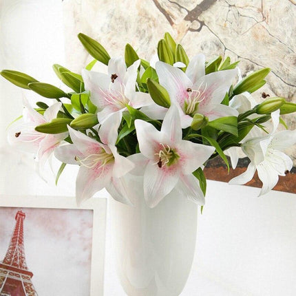 Elegant Lily Floral Arrangement: Stunning Artificial Flower Set for Home and Event Decor - Très Elite