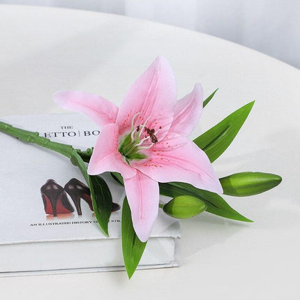 Elegant Lily Floral Arrangement: Stunning Artificial Flower Set for Home and Event Decor - Très Elite