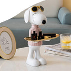 The dog stand glasse