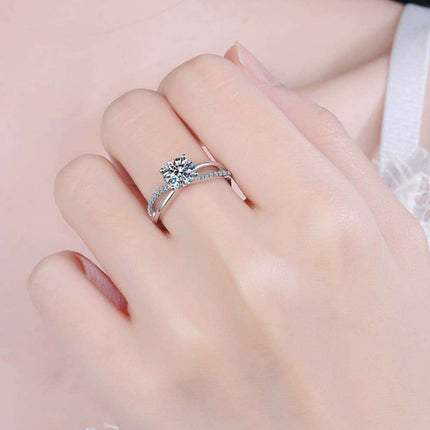 Elegant Moissanite Crisscross Ring with Dazzling Zircon Accents - Très Elite