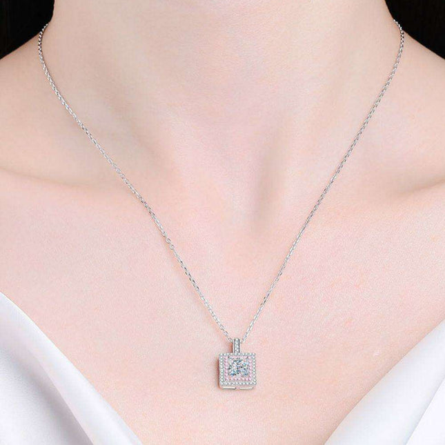 Elegant Moissanite Square Pendant Necklace - Adjustable Luxury Chain