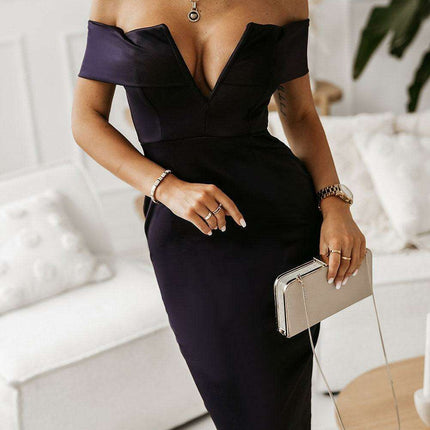 Elegant Off-Shoulder Evening Gown with Trendy Slit and Contemporary Zipper Accents