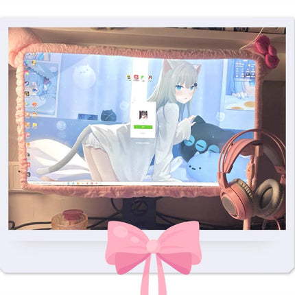 Elegant Pink Bow Fabric Monitor Cover for 28-32 Inch Displays - Stylish Office Accessory - Très Elite
