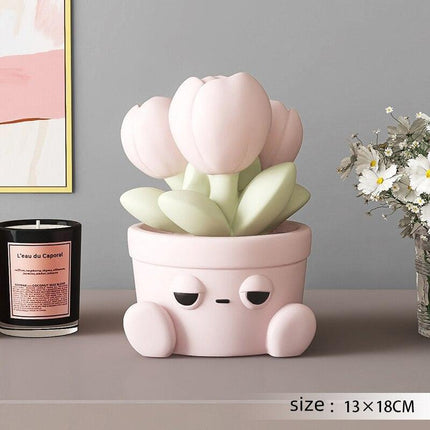 Elegant Resin Tulip Sculptures for Modern Home Decor - Très Elite