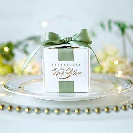 Elegant Ribbon-Decorated Gift Boxes for Special Occasions