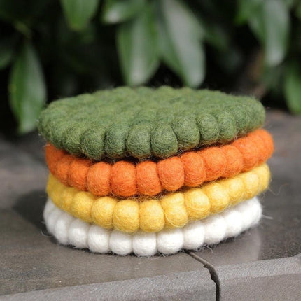 Elegant Round Wool Felt Coasters - Stylish Surface Protection Set..