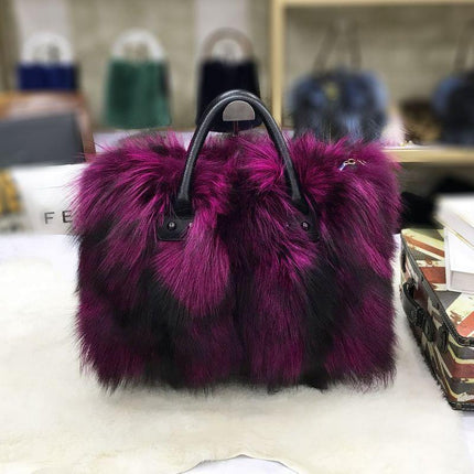 Elegant Silver Fox Fur and Cowhide Tote Bag - A Stylish Statement for Fashion-Forward Women - Très Elite