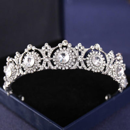 Elegant Silver Rhinestone Tiara - Glamorous Hair Accessory for Special Occasions - Très Elite