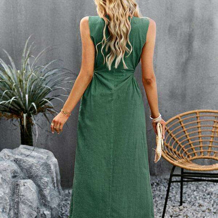 Elegant Sleeveless Midi Dress: Effortless Summer Style for Every Occasion - Très Elite