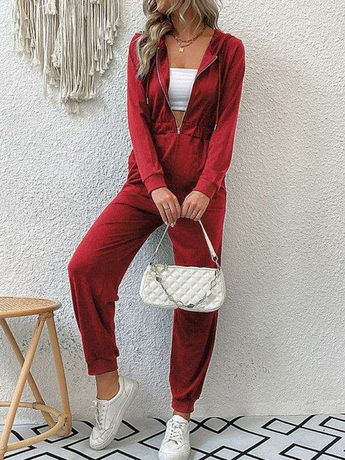 Elegant Solid Color Jumpsuit for Women - A Timeless Addition to Your Wardrobe