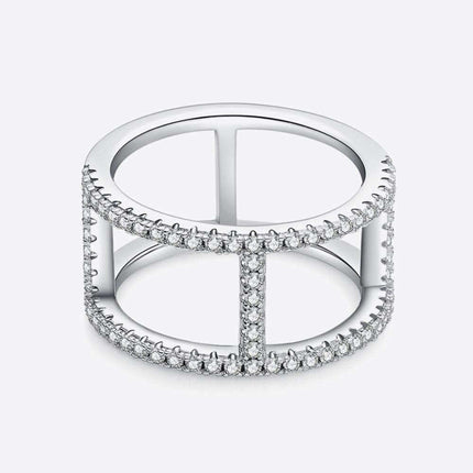 Elegant Sterling Silver Ring with Dazzling Lab-Created Diamond Stone - Très Elite