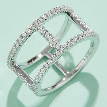 Elegant Sterling Silver Ring with Dazzling Lab-Created Diamond Stone - Très Elite