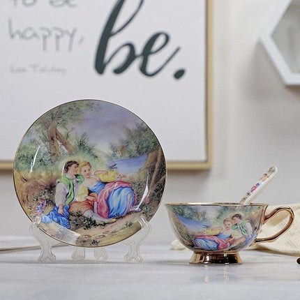 Elegant Vintage Bone China Coffee Mugs for a Luxurious Brewing Experience - Très Elite