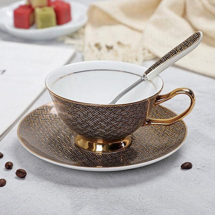 Elegant Vintage Bone China Coffee Mugs for a Luxurious Brewing Experience - Très Elite