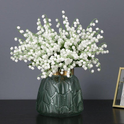 Elegant White Bell Orchid Faux Flowers - Luxurious Imitation Blooms for Home and Events - Très Elite