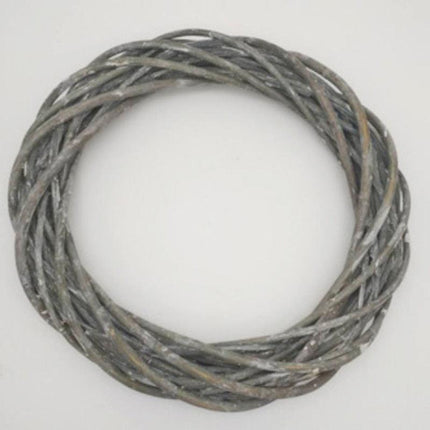 Elegant White Rattan Holiday Wreath for Timeless Christmas Decor- Très Elite- Très Elite