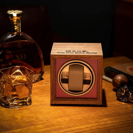 Elegant Wooden Watch Winder with Smart Technology for Optimal Timepiece Maintenance - Très Elite