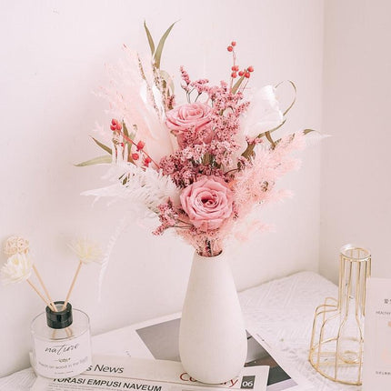 Enchanting Dried Flower Bouquet with Crystal Roses, Pampas Grass & Eucalyptus - Très Elite