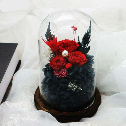 Eternal Charm: Luxurious Rose in Glass Dome Display - Très Elite