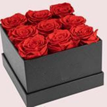 Eternal Romance Rose - Heart-Shaped Forever Floral Display - Très Elite