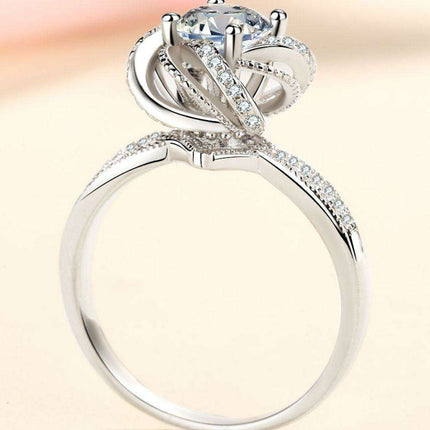 Exquisite 1 Carat Moissanite Sterling Silver Ring with Rhodium-Plated Elegance - A Symbol of Timeless Luxury - Très Elite