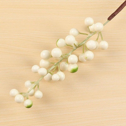 Faux Berry Blossom Bouquet: Elegant Year-Round Floral Arrangement - Très Elite