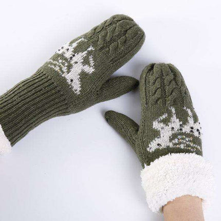 Festive Fawn Knit Gloves for a Cozy Christmas - Très Elite