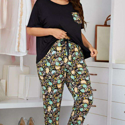 Floral Elegance Plus Size Lounge Set with Tee and Pants - Très Elite