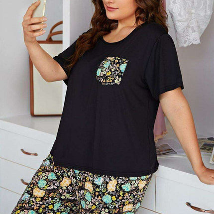 Floral Elegance Plus Size Lounge Set with Tee and Pants - Très Elite