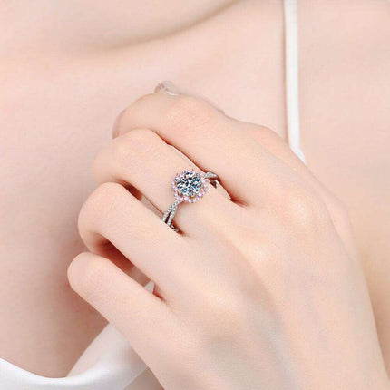 Floral Infinity Lab-Grown Diamond Crisscross Ring with Accent Stones - A Touch of Elegance - Très Elite