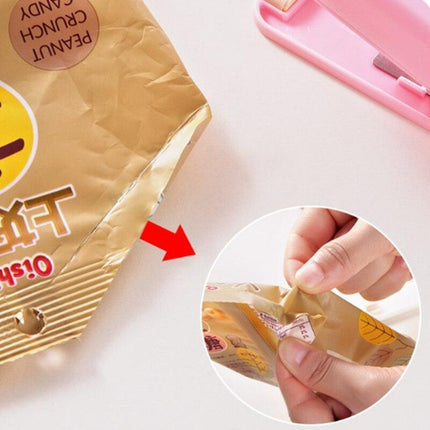 FreshKeeper Elite: Advanced Portable Snack Sealer with Airtight Technology - Très Elite