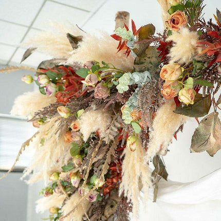 Frost-Kissed Pampas Grass Floral Oasis for Unforgettable Celebrations - Très Elite
