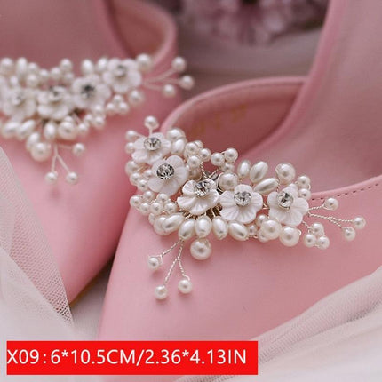 Glimmering Rhinestone Footwear Charms: Transform Your Style - Très Elite
