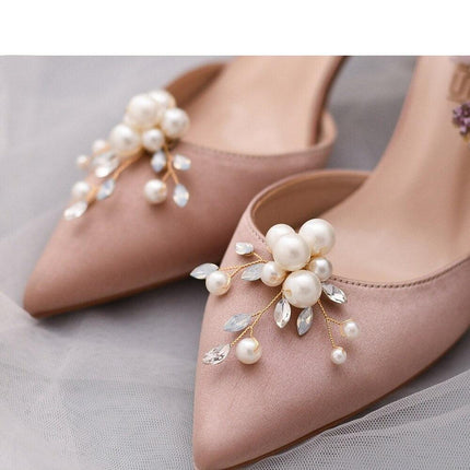 Glimmering Rhinestone Footwear Charms: Transform Your Style - Très Elite