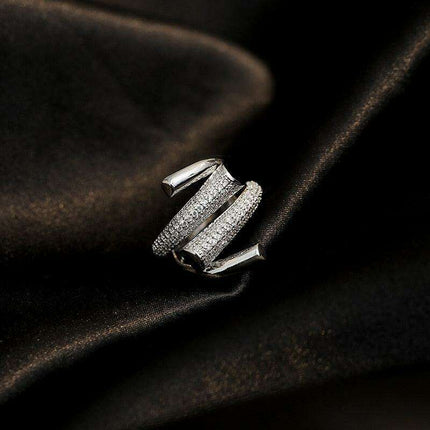 Gothic Glamour: Bold Zircon-Embellished Cross Ring Set for Women - Très Elite