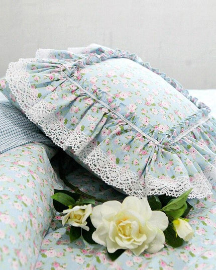 Chic Striped Ruffled Lace Pillowcase for Stylish Home Accents