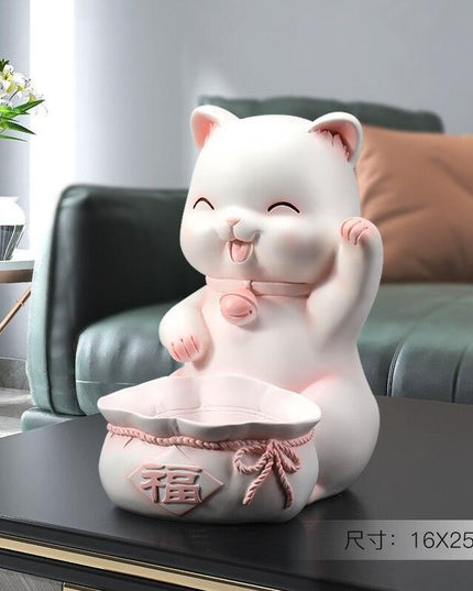 Charming Fortune Cat Key Organizer Sculpture for Modern Home Aesthetics