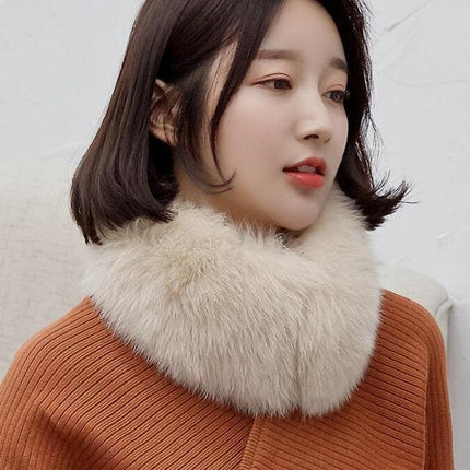 Luxurious Faux Fox Fur Collar Scarf with Magnetic Closure - Stylish Winter Accessory for Women