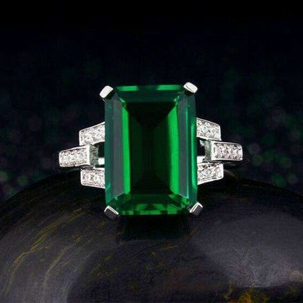 Elegant Botanica Created Emerald Statement Ring