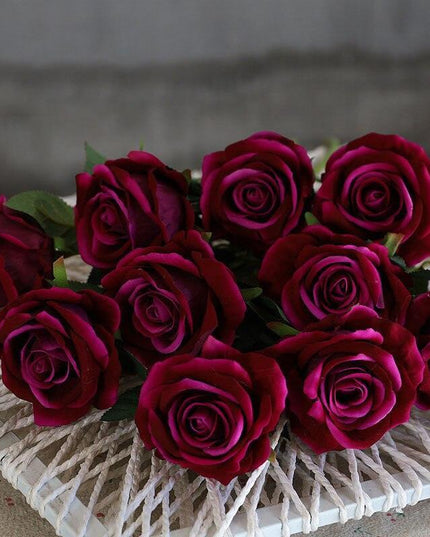 Luxurious 10-Piece Flannel Silk Rose Collection - Exquisite Floral Arrangement