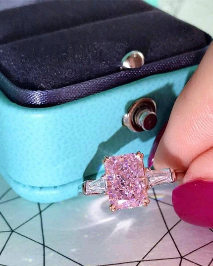 Timeless Elegance: Dazzling Cubic Zirconia Ring for Every Occasion