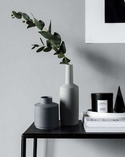Scandinavian Elegance: Artisanal Ceramic Vase for Modern Interiors
