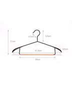 Wide shoulder hanger