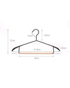 Wide shoulder hanger