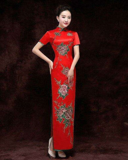 Elegance Redefined: Stunning Floral Cheongsam Dress for Special Occasions