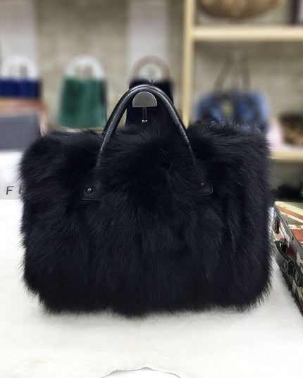 Elegant Silver Fox Fur and Cowhide Tote Bag - A Stylish Statement for Fashion-Forward Women